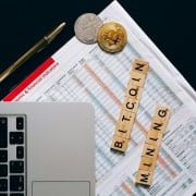 Modelo de Desarrollo de Granjas de Minería de Bitcoin 1